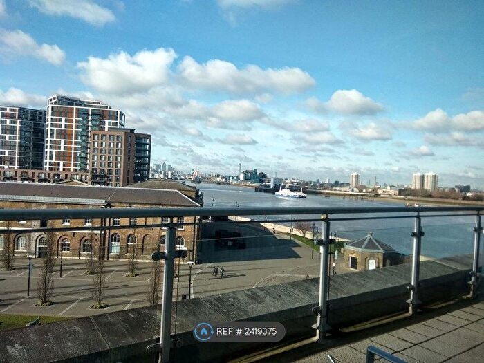 3 Bedroom Flat To Rent In Royal Arsenal, London, SE18