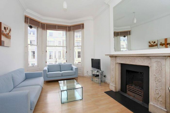 2 Bedroom Flat To Rent In Longridge Road, Earls Court, London, SW5