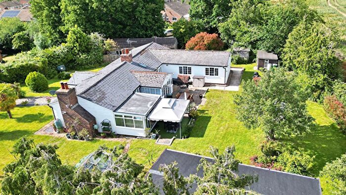 4 Bedroom Detached Bungalow For Sale In Marsh Road, Hamstreet, TN26