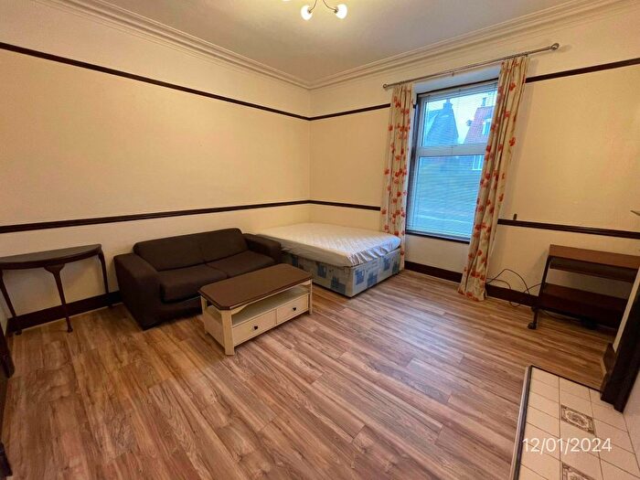 1 Bedroom Flat To Rent In Bedford Road, Ground Floor Left, Aberdeen, AB24