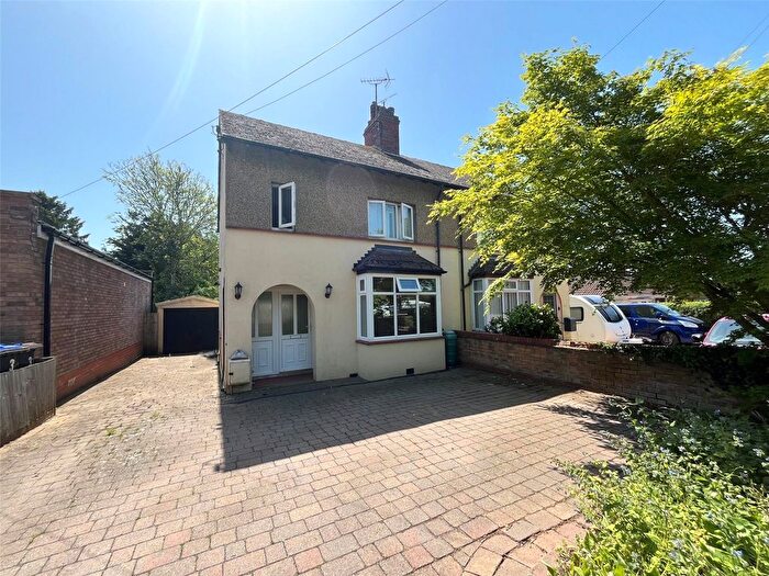 3 Bedroom Semi-Detached House For Sale In Badby Road West, Daventry, Northamptonshire, NN11