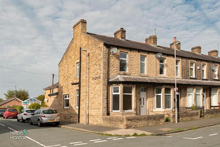 3 Bedroom End Of Terrace House To Rent In Alkincoats Road, Colne, BB8