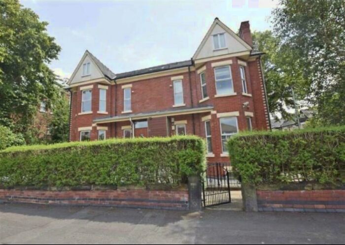 2 Bedroom Flat To Rent In Burton Road, West Didsbury, Manchester, M20