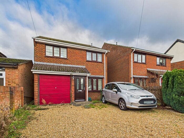 4 Bedroom Detached House For Sale In Franklin Avenue, Tadley, RG26
