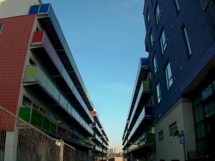 2 Bedroom Flat To Rent In Concord Street, Leeds, LS2