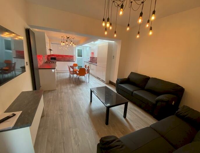 6 Bedroom Terraced House To Rent In Dawlish Road, Selly Oak, Birmingham, B29