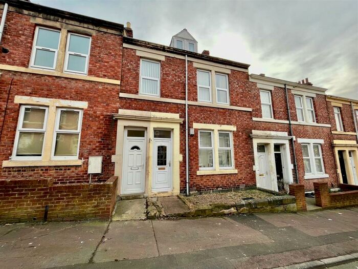 5 Bedroom Maisonette To Rent In Northbourne Street, Gateshead, NE8