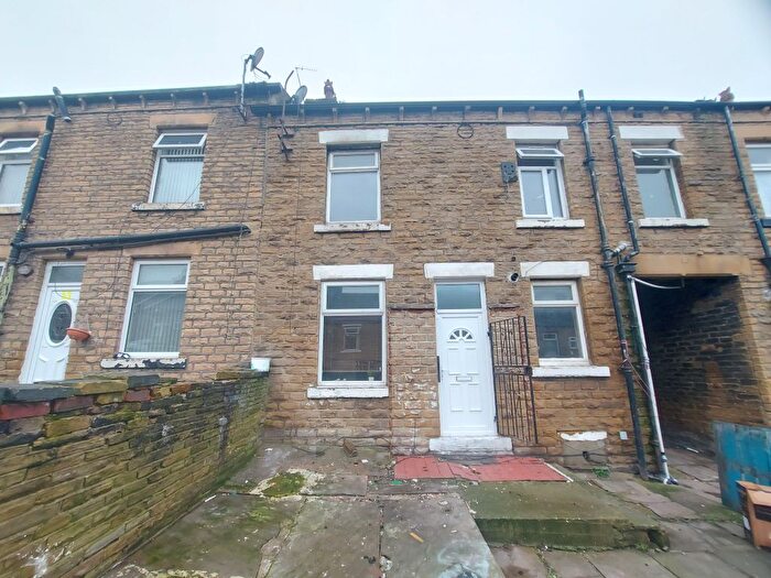 2 Bedroom Terraced House To Rent In Acton Street, Bradford, BD3