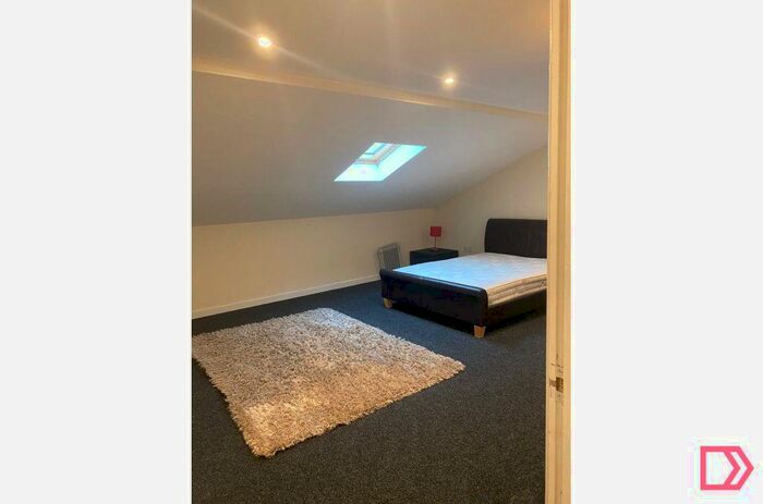 1 Bedroom Flat To Rent In Wrigley Head, Manchester, Lancashire, M35