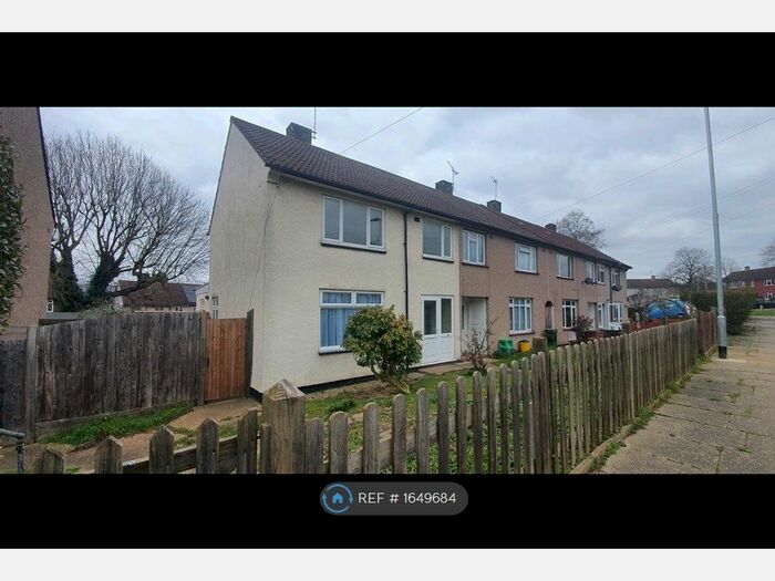 3 Bedroom End Of Terrace House To Rent In Clarendon Green, Orpington, BR5