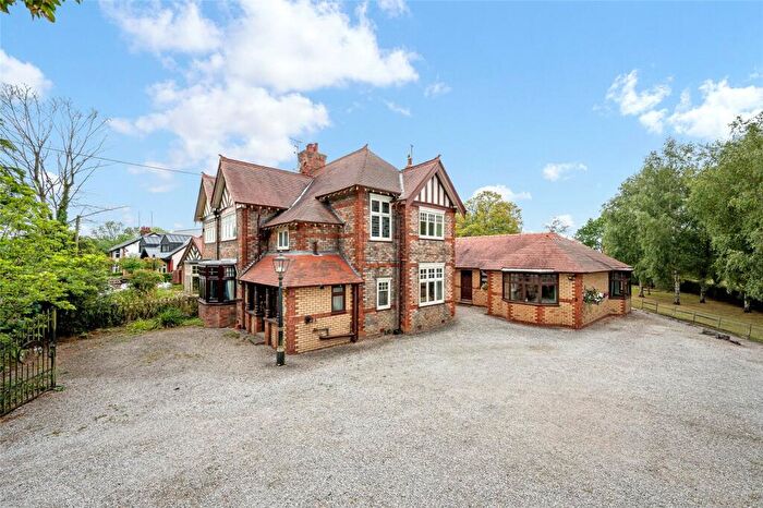 7 Bedroom Bungalow For Sale In Liverpool Road, Hutton, Preston, Lancashire, PR4