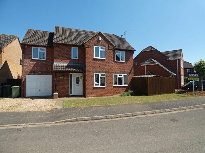 4 Bedroom Detached House For Sale In Aquila Way, Langtoft, Peterborough, PE6