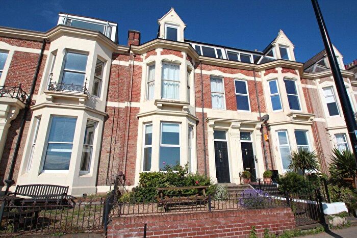 3 Bedroom Apartment For Sale In Beverley Terrace, Cullercoats, NE30