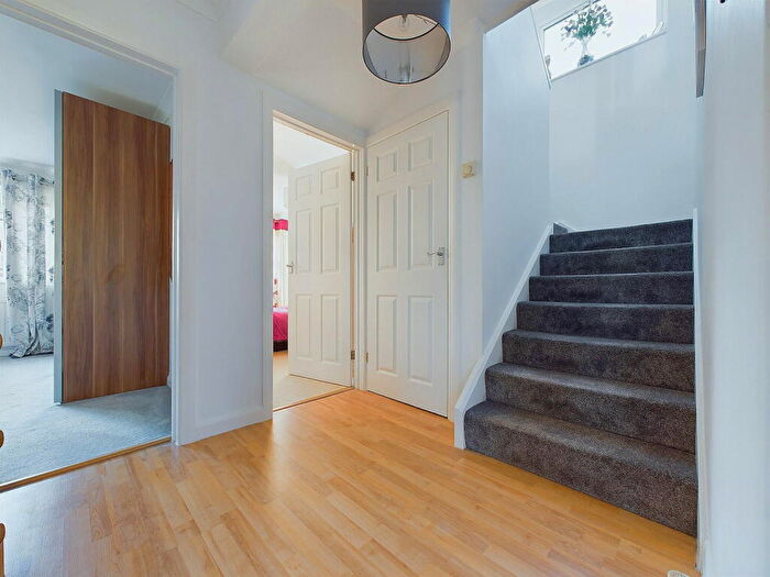 4 Bedroom Detached House For Sale In Mill Road, Northing Lancing, BN15