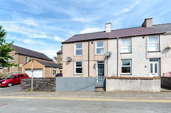 2 Bedroom End Of Terrace House For Sale In Bryncelyn Road, Talysarn, Caernarfon, Gwynedd, LL54