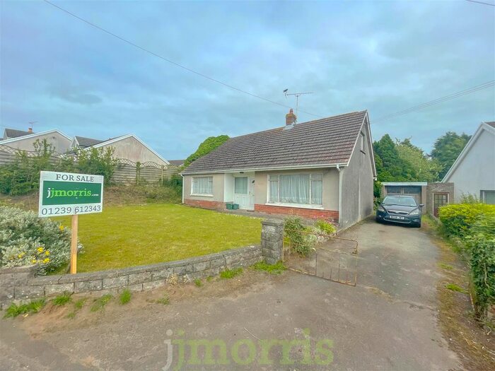 4 Bedroom Detached House For Sale In Penparc, Cardigan, SA43