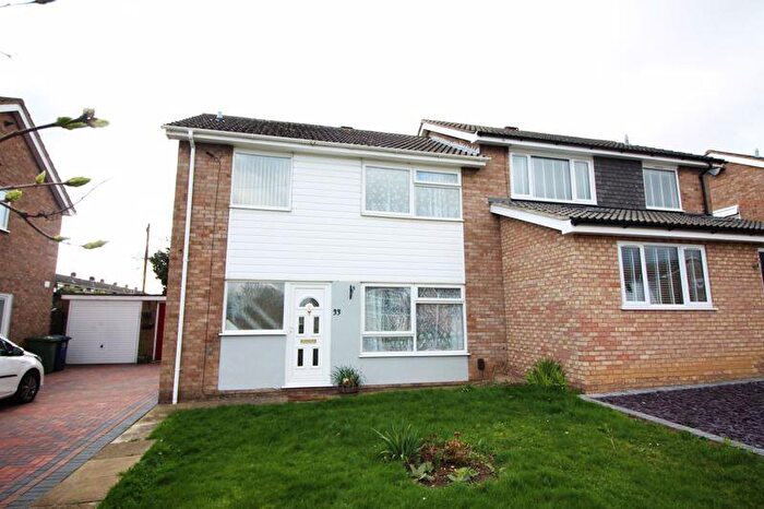 3 Bedroom Semi Detached House To Rent In Newnham Close, Hartford, Huntingdon, PE29