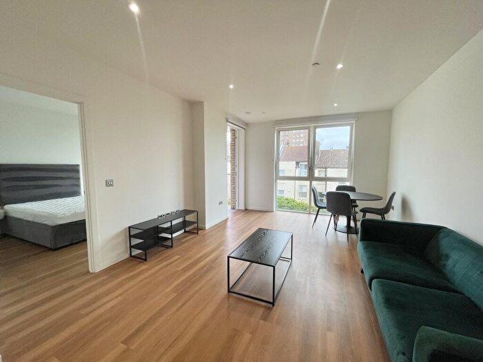 1 Bedroom Apartment To Rent In Mighell Street, Brighton, BN2