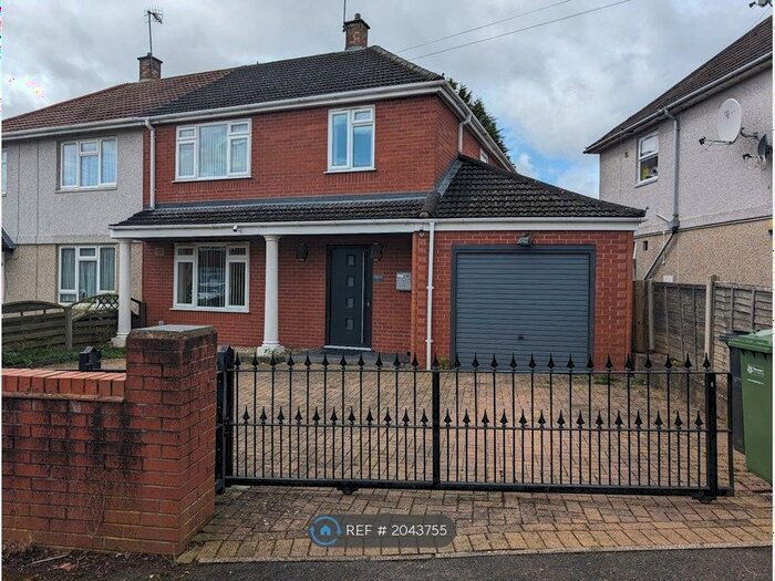 3 Bedroom Semi-Detached House To Rent In Carlisle Road, Worcester, WR5