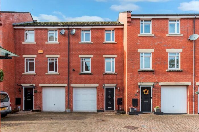 3 Bedroom Mews To Rent In Mill Green, Congleton, CW12