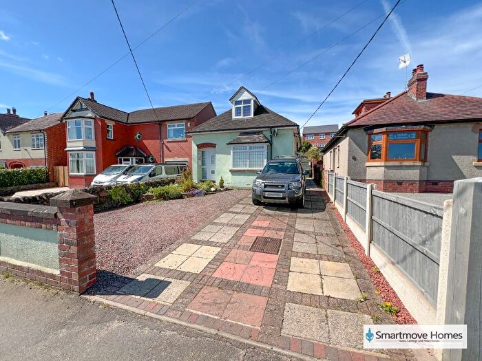 3 Bedroom Detached Bungalow For Sale In The Common, Crich, DE4