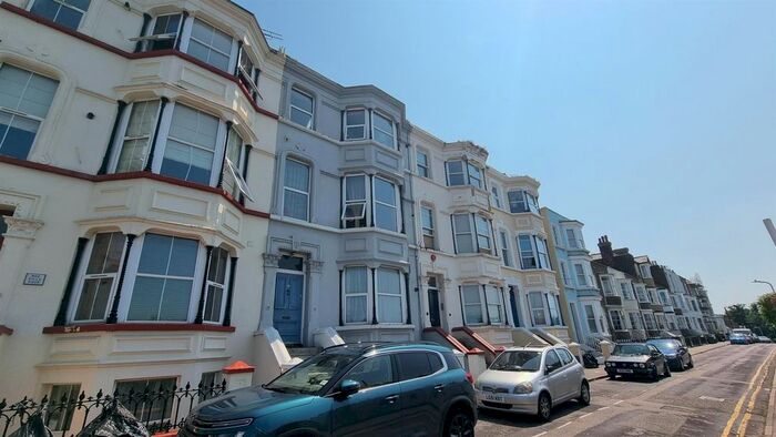 2 Bedroom Flat To Rent In Grosvenor Place, Margate, CT9