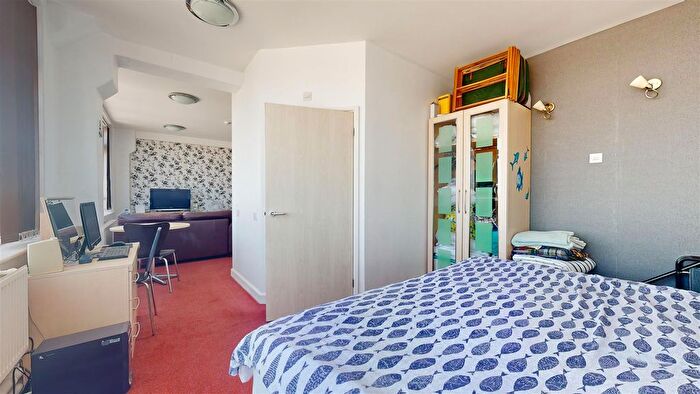 1 Bedroom Flat For Sale In Portland, DT5