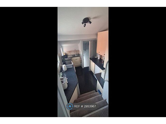 2 Bedroom Flat To Rent In Chopwell, Newcastle Upon Tyne, NE17