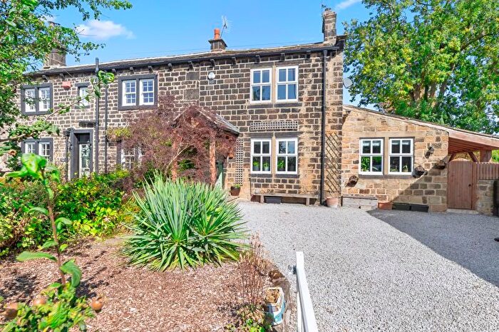3 Bedroom Semi-Detached House For Sale In Otley Road, Guiseley, LS20