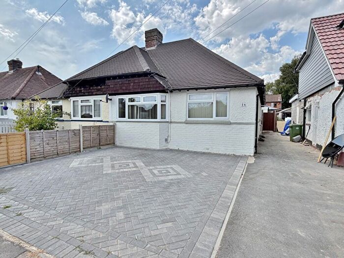 2 Bedroom Semi-Detached Bungalow For Sale In Clive Grove, Portchester, PO16