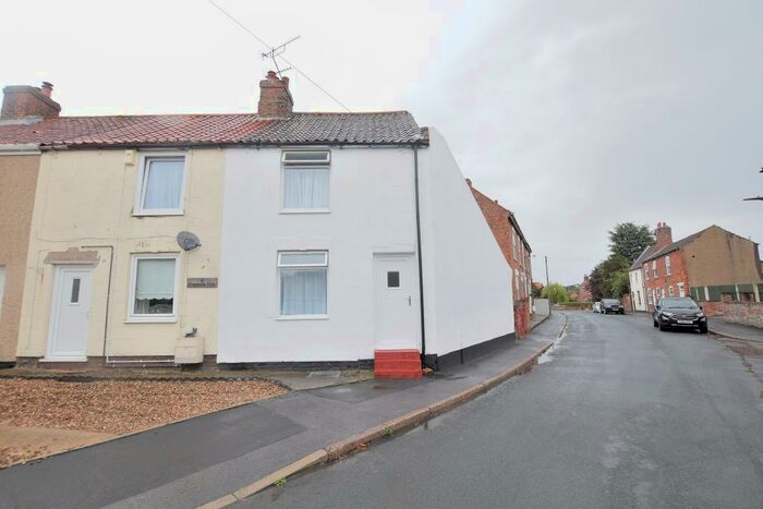 2 Bedroom Mews To Rent In Silver Street, Barrow Upon Humber, DN19