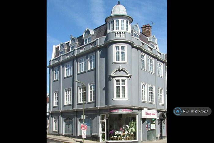 Studio To Rent In Brent Street, London, NW4