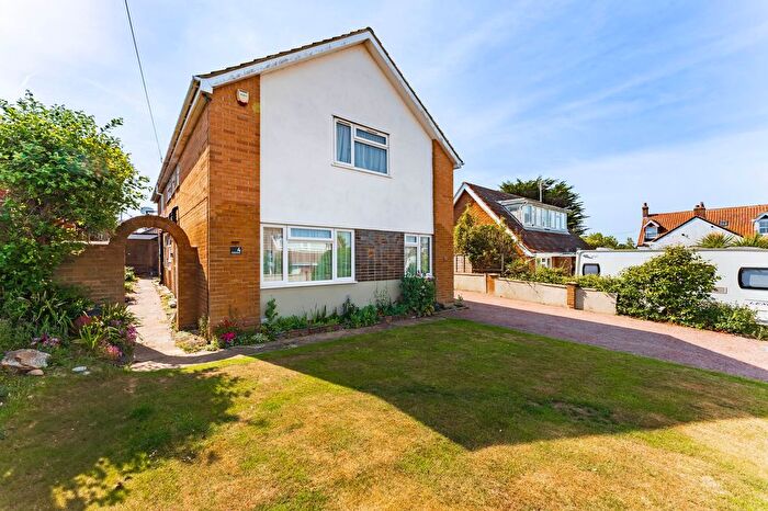 5 Bedroom Detached House For Sale In Albion Road, Mundesley, NR11