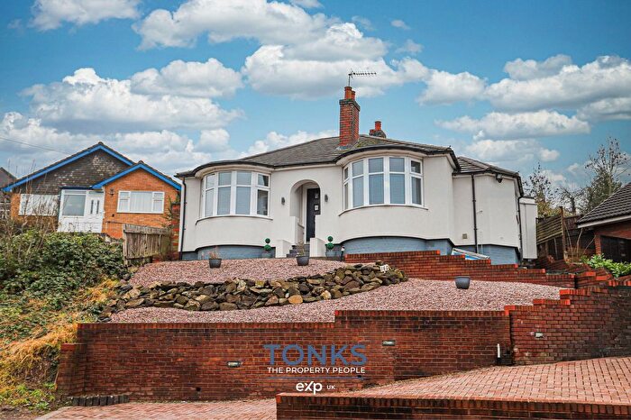 2 Bedroom Bungalow For Sale In Station Road, Cradley Heath, B64