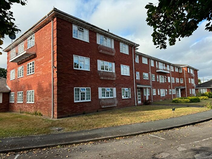 2 Bedroom Flat To Rent In Hillmead Court, Taplow, Maidenhead, SL6