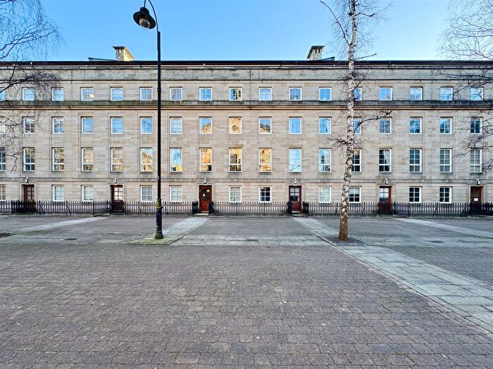 2 Bedroom Flat For Sale In St. Andrews Square, Glasgow, G1