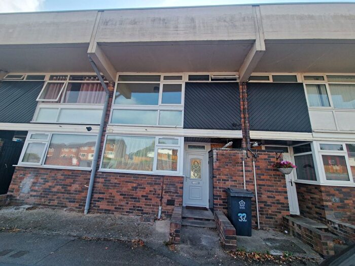 3 Bedroom Terraced House To Rent In Falmouth Road, Leicester, LE5