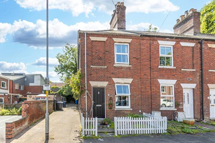 2 Bedroom End Of Terrace House For Sale In Alan Road, Norwich, NR1