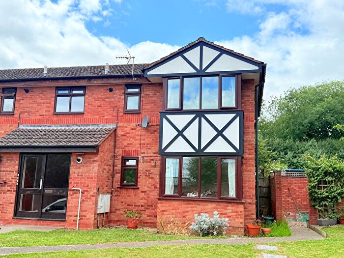 1 Bedroom Flat To Rent In Dabinett Close, Norton Fitzwarren, Taunton, TA2