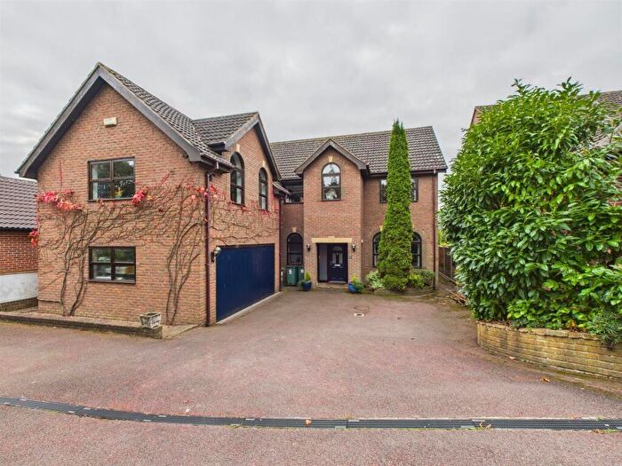 5 Bedroom Detached House For Sale In Lower Maples, Shipley, Derbyshire, DE75