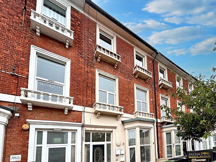 1 Bedroom Flat For Sale In Dorchester Road, Lodmoor, Weymouth, Dorset, DT4