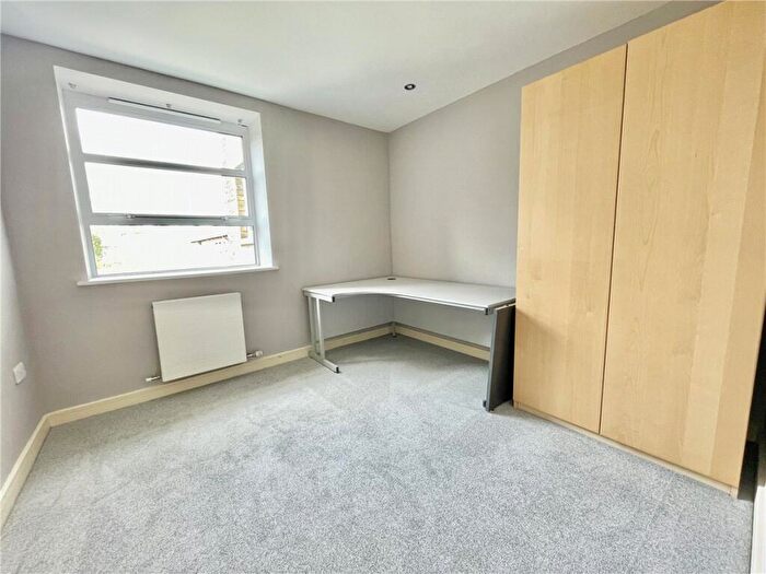 2 Bedroom Apartment For Sale In Paradise Street, Cambridge, CB1