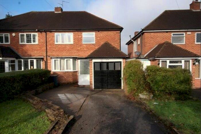 3 Bedroom Semi-Detached House To Rent In Old Lode Lane, Solihull B92