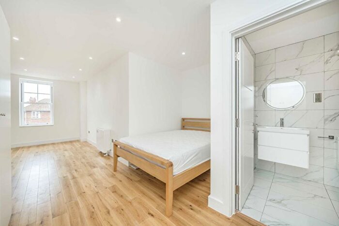 Studio To Rent In Haydons Road, Haydon's Road, SW19