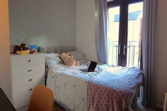 1 Bedroom Flat To Rent In Student En-Suite Room - Available Now, LN2