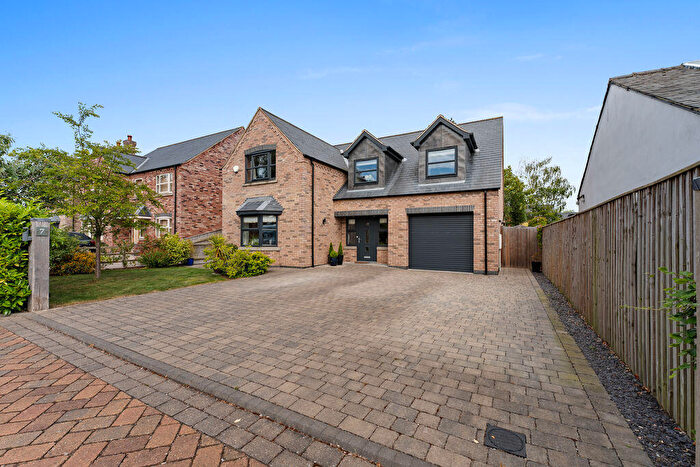 4 Bedroom Detached House For Sale In Butts Orchard, Humberston, DN36