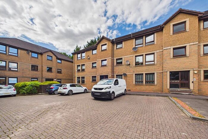 2 Bedroom Flat For Sale In Craig Street, Airdrie, ML6