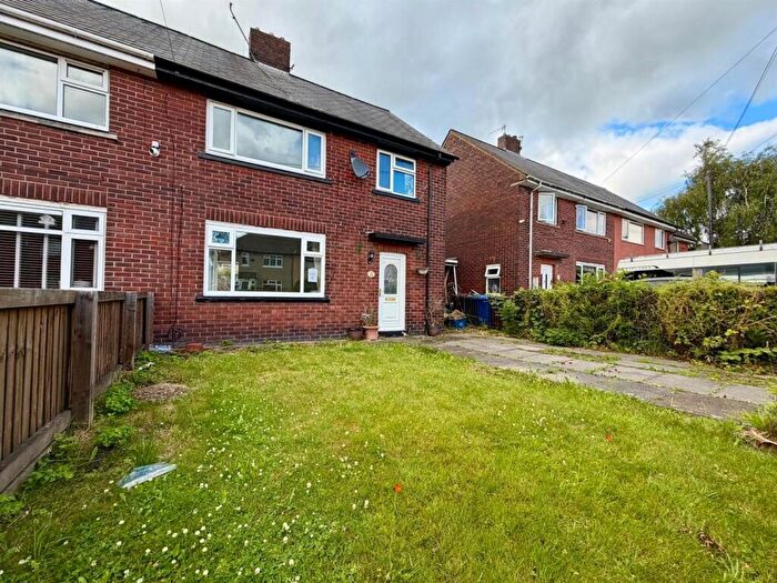 3 Bedroom Semi-Detached House For Sale In Ennismore Street, Burnley, BB10