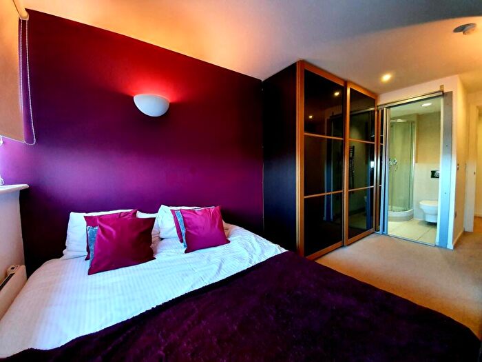 2 Bedroom Apartment To Rent In Bridgewater Place Water Lane Leeds, LS11