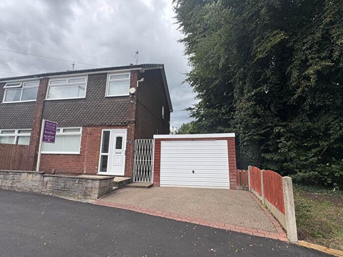 3 Bedroom Semi-Detached House For Sale In Church Street, Royton, OL2